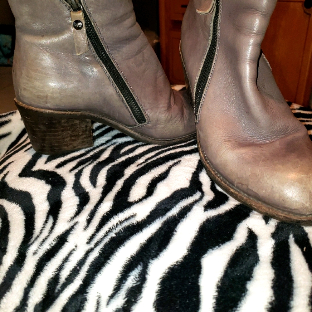 AGL booties